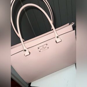 Pink Kate Spade shoulder bag. Never used!